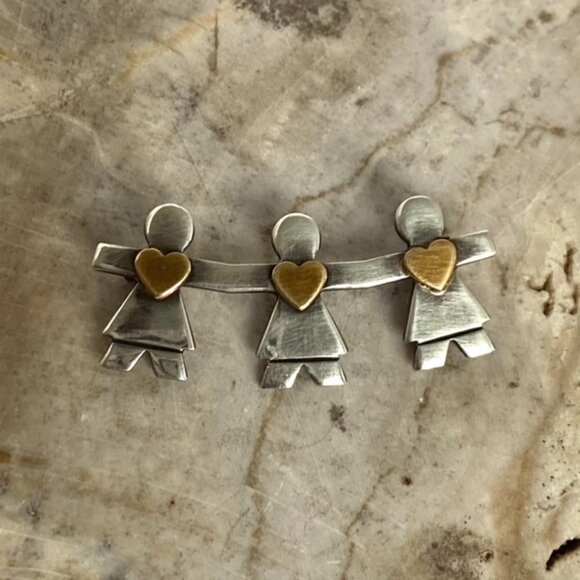 VTG Sterling Silver 925 1.69" Signed Naldo 3 Sisters Paper Dolls Heart Brooch - Picture 11 of 14